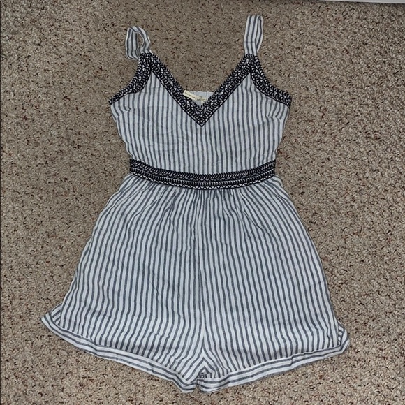 Japna Pants - Cute romper!!